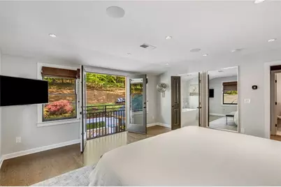 1100 Kingston Drive, Atlanta, GA 30342 - Photo 34