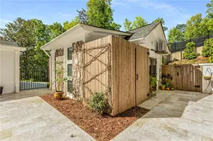 1100 Kingston Dr, Atlanta, GA 30342 - Photo 48