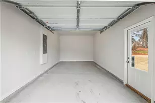 3604 Squires Pk Ln, Loganville, GA 30052 - Photo 40