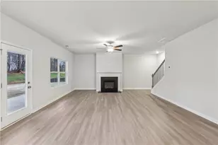 3725 Heron Creek Ct, Loganville, GA 30052 - Photo 6