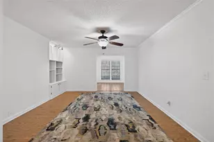 201 Barrington Hills Dr, Atlanta, GA 30350 - Photo 4