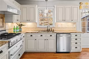 2686 Parkview Dr NE, Atlanta, GA 30345 - Photo 14