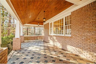 2686 Parkview Drive NE, Atlanta, GA 30345 - Photo 2