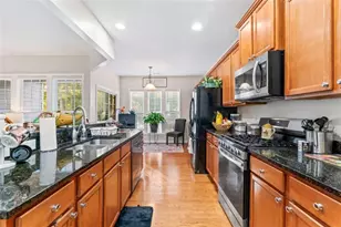 811 Dusky Sap Ct, Griffin, GA 30223 - Photo 16