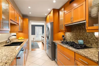 204 Ansley Villa Drive NE, Atlanta, GA 30324 - Photo 14