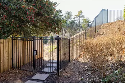 204 Ansley Villa Drive NE, Atlanta, GA 30324 - Photo 40