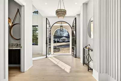 428 Carolwood Lane, Atlanta, GA 30342 - Photo 4