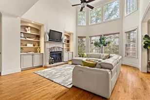 810 Forest Crossing Dr SW, Atlanta, GA 30331 - Photo 8