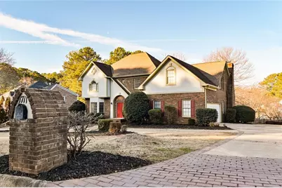 1711 Hickory Lake Drive, Snellville, GA 30078 - Photo 2