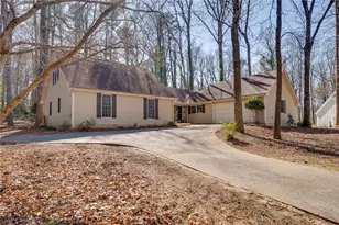 1100 Willow Bend, Roswell, GA 30075 - Photo 4