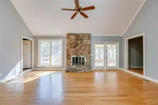 1100 Willow Bend, Roswell, GA 30075 - Photo 10