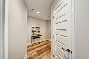 1080 Peachtree St NE, Atlanta, GA 30309 - Photo 18