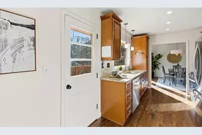 2275 Leafmore Drive, Decatur, GA 30033 - Photo 8