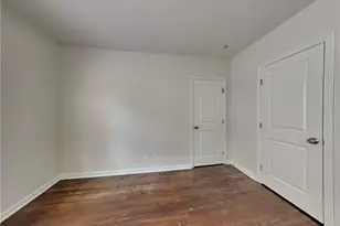 499 Woodlawn Ave NW, Atlanta, GA 30318 - Photo 10