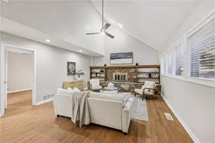 680 Branch Valley Ct, Roswell, GA 30076 - Photo 4