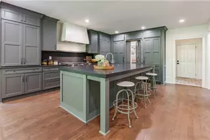 5666 Long Island Dr NW, Atlanta, GA 30327 - Photo 18