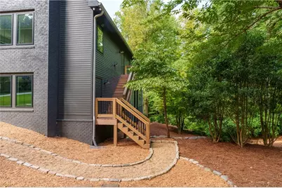 5666 Long Island Drive NW, Atlanta, GA 30327 - Photo 8