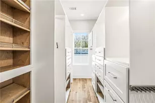 320 Hammond Dr, Atlanta, GA 30328 - Photo 22