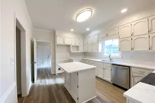 8201 Greens Ct, Jonesboro, GA 30236 - Photo 4