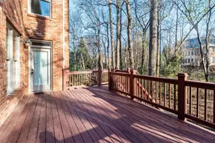 2060 Vicarage Ln, Snellville, GA 30078 - Photo 8