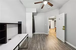 879 Parsons St SW, Atlanta, GA 30314 - Photo 10