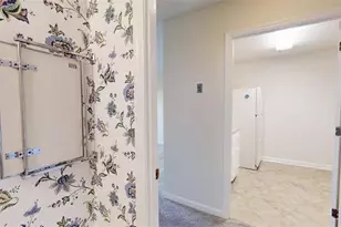 300 Johnson Ferry Road NE, Atlanta, GA 30328 - Photo 18