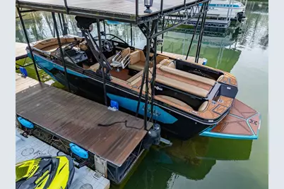 6340 Barberry Hill Drive, Gainesville, GA 30506 - Photo 2