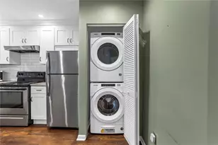 144 Woodmere Square NW, Atlanta, GA 30327 - Photo 16