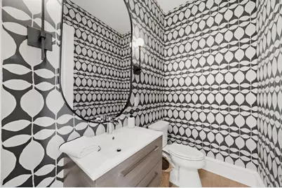 210 North Esplanade, Alpharetta, GA 30009 - Photo 18