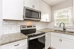 811 Dennis Dr, Forest Park, GA 30297 - Photo 10