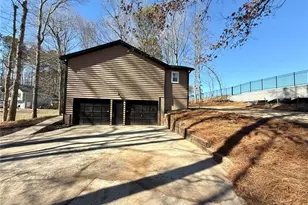 3851 Riding Woods Ct SW, Powder Springs, GA 30127 - Photo 2