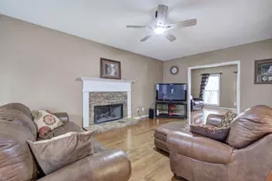 1000 Evian Way, Kennesaw, GA 30152 - Photo 4