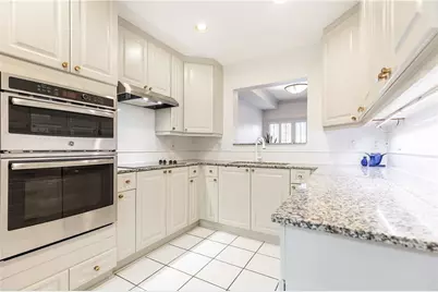 211 Colonial Homes Drive NW #2203, Atlanta, GA 30309 - Photo 4