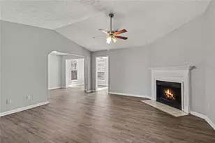 220 Westcliffe Ct, College Park, GA 30349 - Photo 4