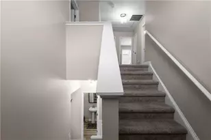 7404 Blue Jay Way, Union City, GA 30291 - Photo 18