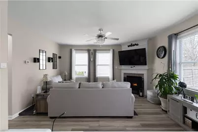 7404 Blue Jay Way, Union City, GA 30291 - Photo 8