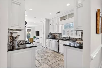 1197 Beech Valley Road NE, Atlanta, GA 30306 - Photo 10