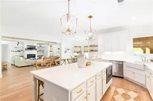 2210 Cascading Creek Ct, Cumming, GA 30041 - Photo 4