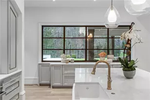 5245 Kenbrook Way, Sandy Springs, GA 30327 - Photo 16