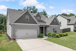 6619 Blue Cove Dr, Flowery Branch, GA 30542 - Photo 2