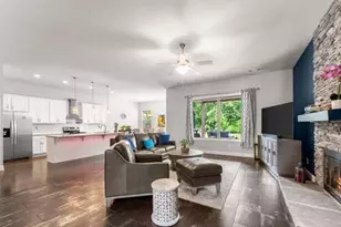 6619 Blue Cove Dr, Flowery Branch, GA 30542 - Photo 10