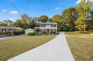 1012 Tanglewood Dr, Gainesville, GA 30501 - Photo 1