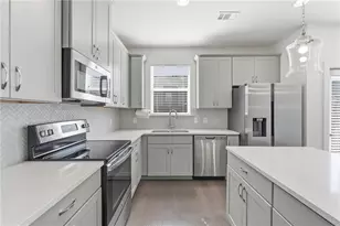 6413 Shalks Xing Dr, Lithonia, GA 30058 - Photo 6