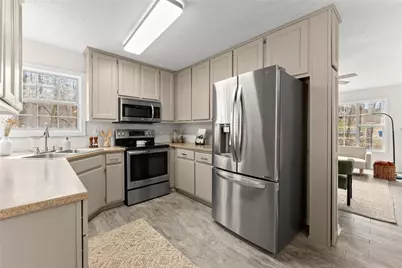 5579 Elderberry Lane, Flowery Branch, GA 30542 - Photo 4