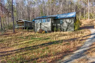 121 Waterfalls Wy, Clarkesville, GA 30523 - Photo 4