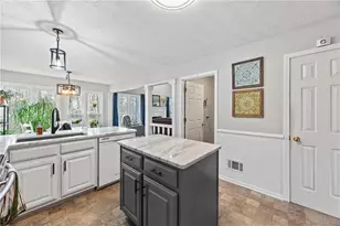 124 Price Hills Ct, Sugar Hill, GA 30518 - Photo 4