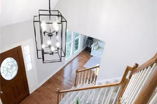 124 Price Hills Ct, Sugar Hill, GA 30518 - Photo 10