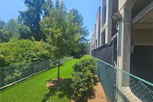 3777 Peachtree Road NE, Atlanta, GA 30319 - Photo 32