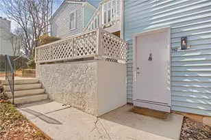 702 Glenleaf Dr, Peachtree Corners, GA 30092 - Photo 2