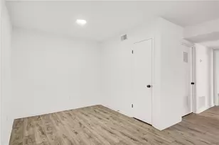 702 Glenleaf Dr, Peachtree Corners, GA 30092 - Photo 6